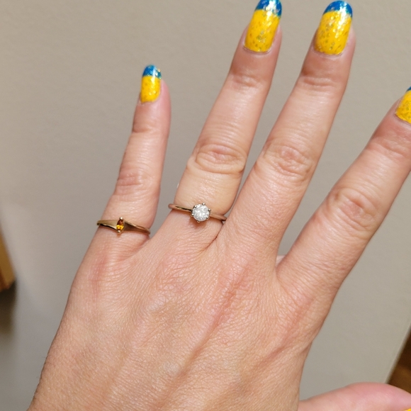 Vintage 9k White gold Diamond solitaire ring - Picture 2 of 9